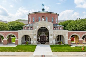 Mount Michael Benedictine School Logo